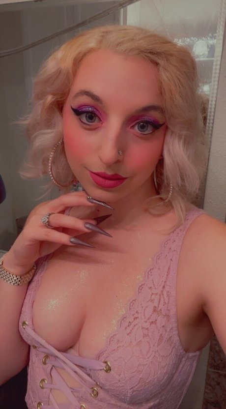 Foxy Devil top profile image