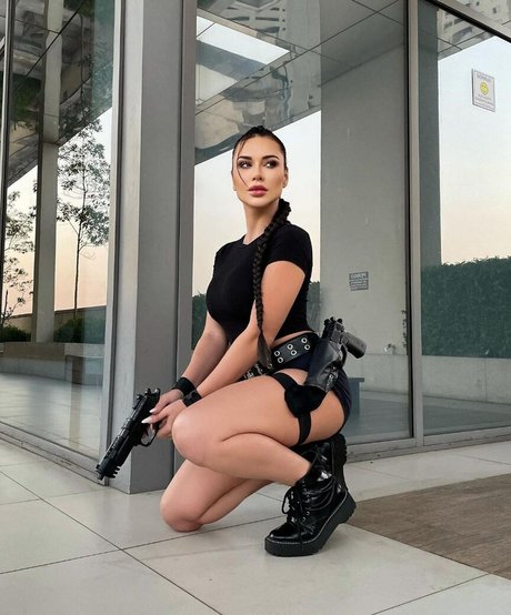 Laisa Moraes ポルノスター セックス 画像