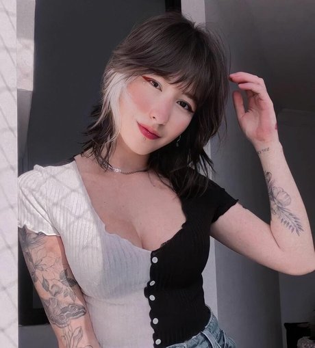 Julia Cristina 完璧なスター 写真