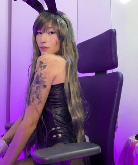 Julia Cristina top profile image