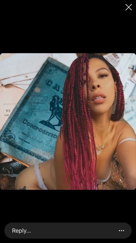 Liana Gabrielle ポルノモデル 画像