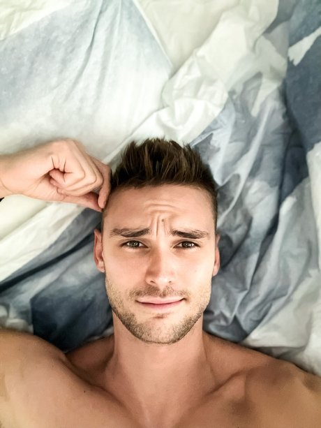 Liam Arnolds セクシーモデル ギャラリー