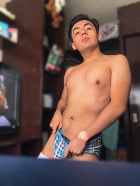 Leonel 完璧なモデル 写真
