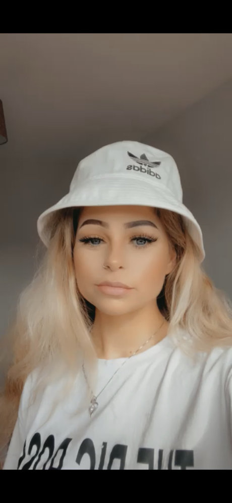Lil Buff Baddie VIP British Princess アダルトスター 写真