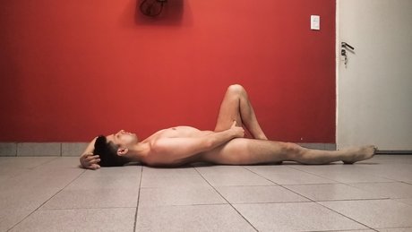 Lucho TR セクシー女優 画像