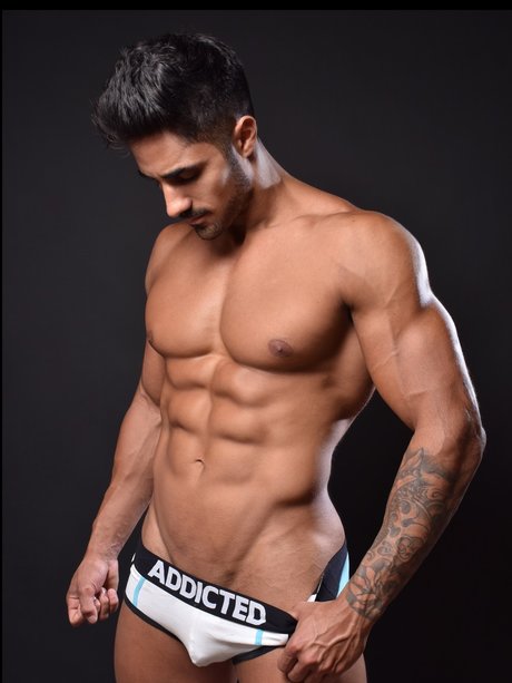 Josue 無料のポルノスター 写真