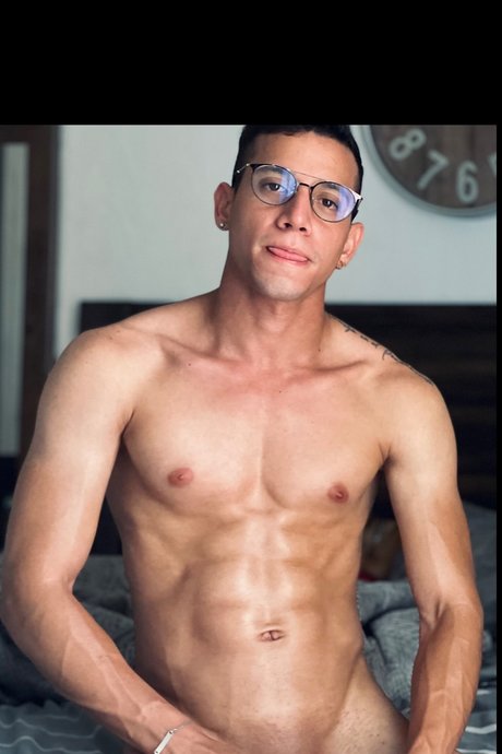 Michael Llanos ポルノモデル 写真