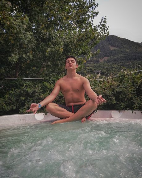 Nacho Jahuel Aperlo 最高のスター 写真