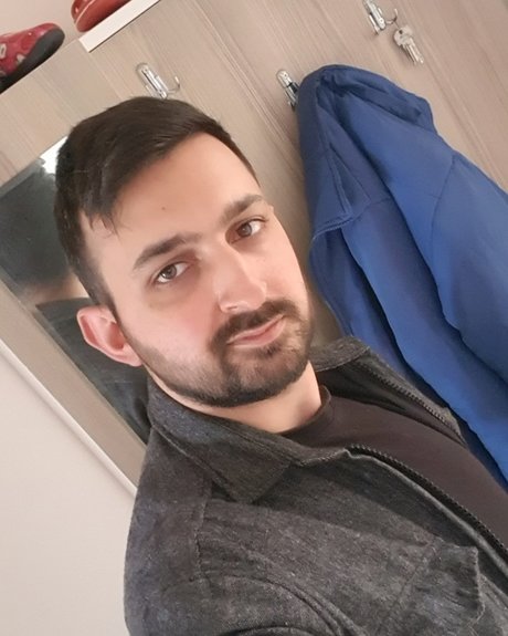Murat Hizli ihtiyar エロティックなスター 写真