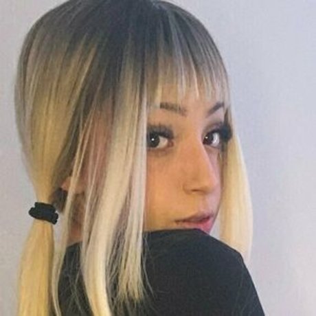 oddsxx ホットなポルノスター ギャラリー