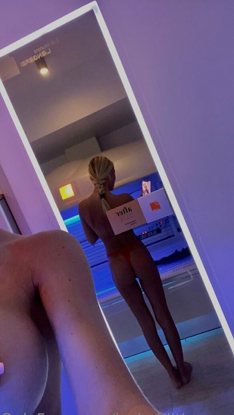 isabelditlevsen ポルノスター 可愛い 写真