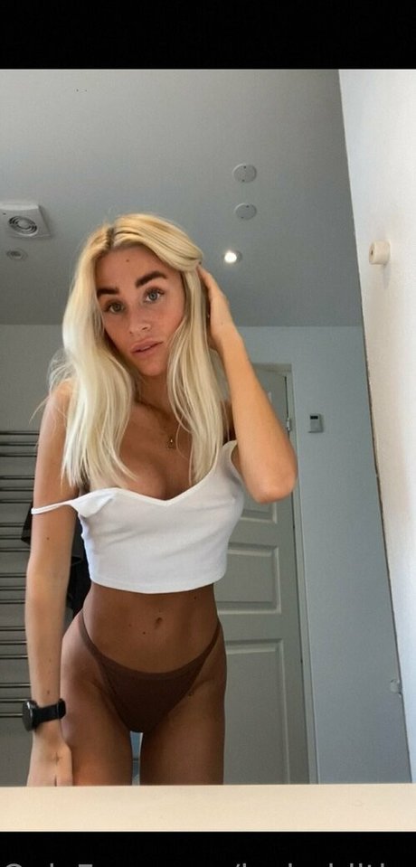 isabelditlevsen ヌードモデル 画像