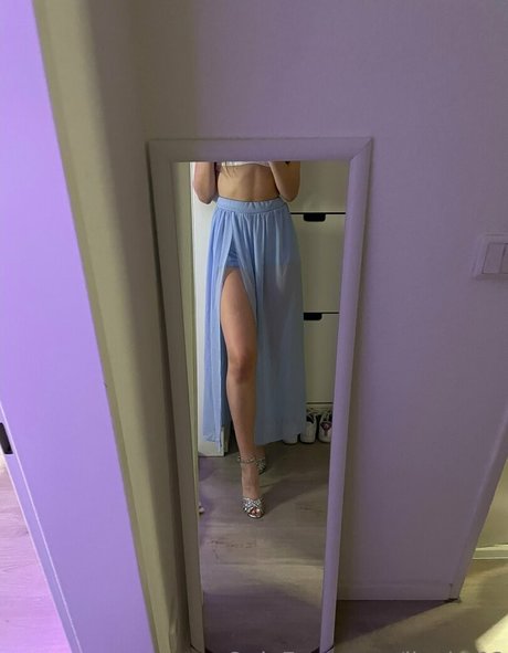 leyla spring 独占スター 写真