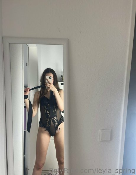 leyla spring ポルノスター セックス 写真