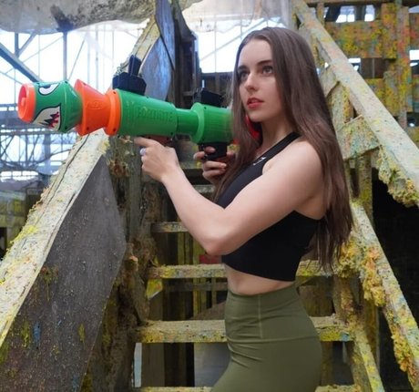 Loserfruit ホットなモデル ギャラリー