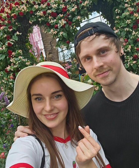 Loserfruit トップ女優 画像