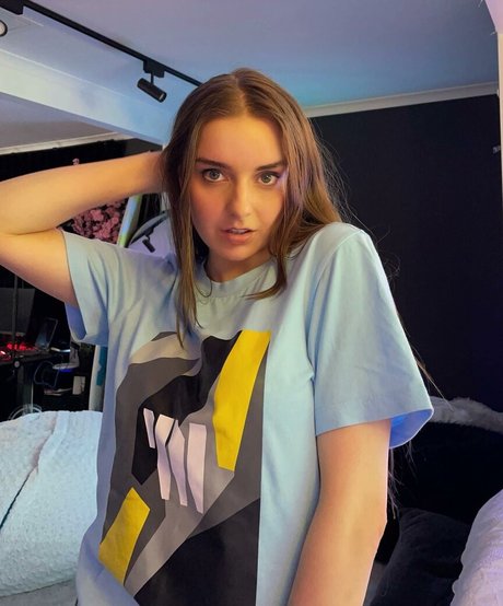 Loserfruit 可愛い女優 画像