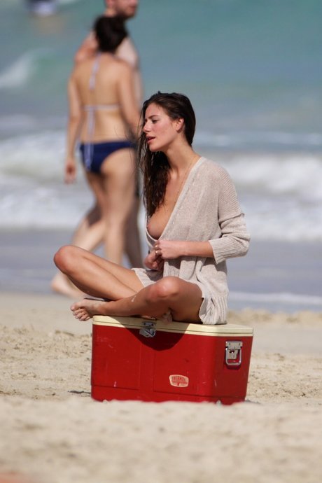 Alejandra Guilmant アート女優 ギャラリー