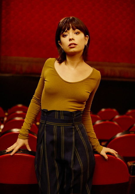 Anna Castillo 高品質スター ギャラリー