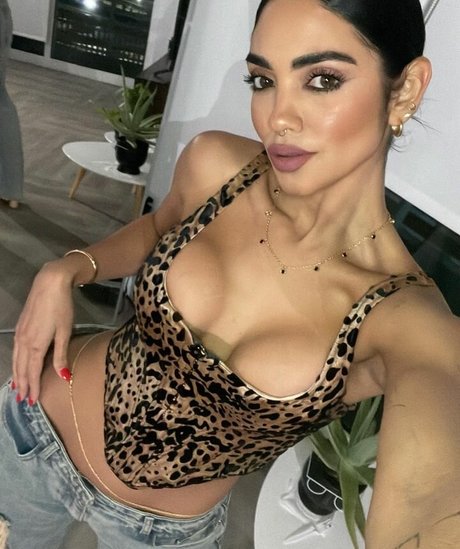 Arianny Negron ホットなスター ギャラリー