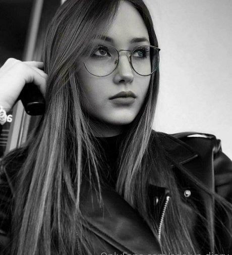 adalyn diary 素敵な女優 ギャラリー