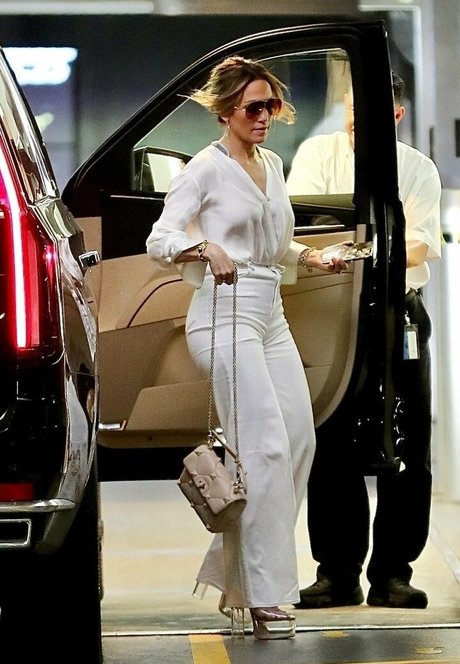 Jennifer Lopez ポルノスター 独占 写真