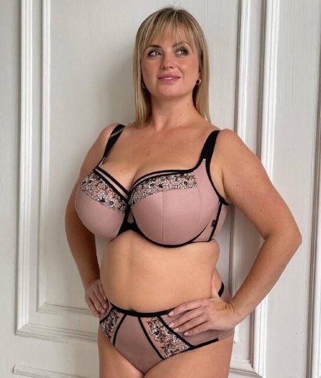 Maria Bodosova ポルノスター 高品質 写真