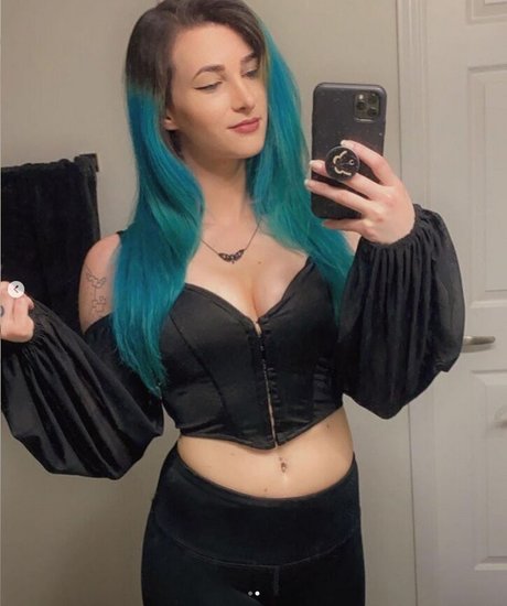 kristenraettv アートモデル 画像