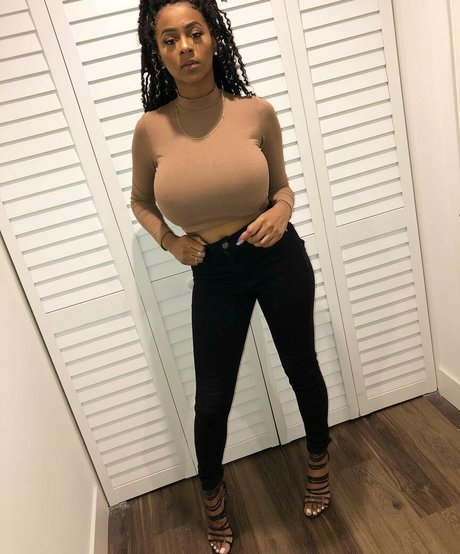 Katarra Mcduffie ポルノスター 画像