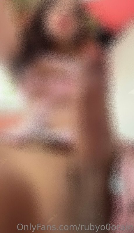 rubyo0orain トップモデル 画像