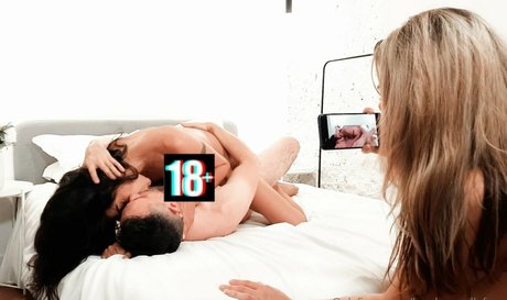 loucharmellefree トップモデル 写真