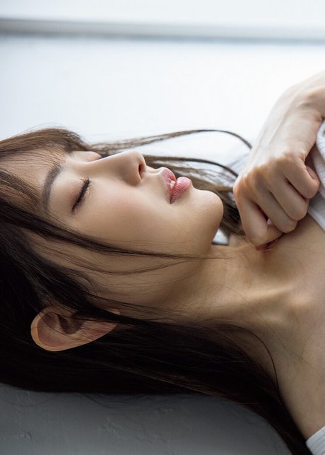 Shion Utsunomiya エロティックモデル 写真