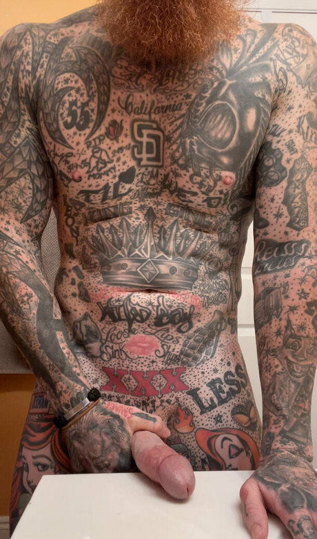 tattedgingy ポルノモデル 写真
