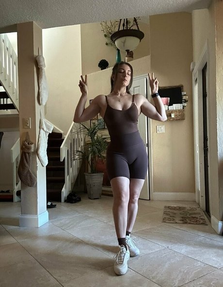 Alexis Rodriguez 無料モデル 写真