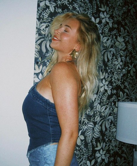 Sophia Armata セクシーなスター 画像
