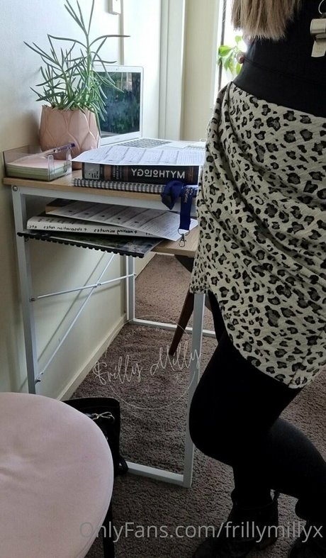 frillymillyx ポルノスター セクシー 画像