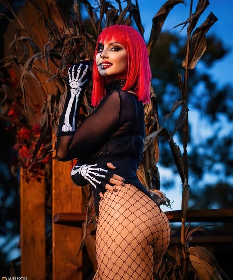 Danni Ellexo アダルトモデル 写真