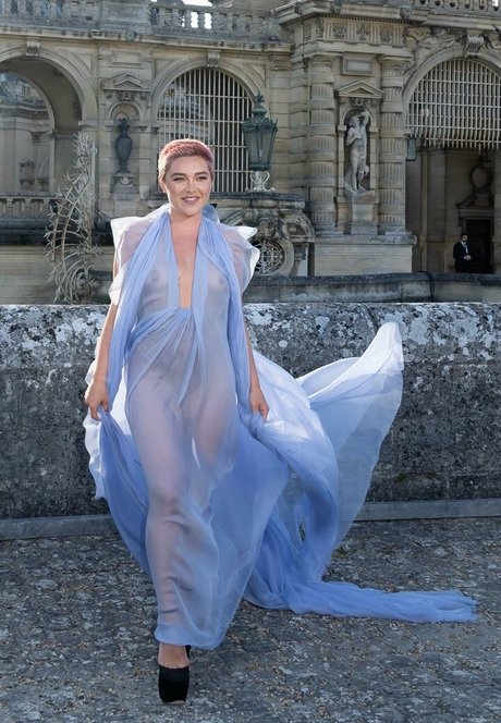 Florence Pugh 最高のスター 写真