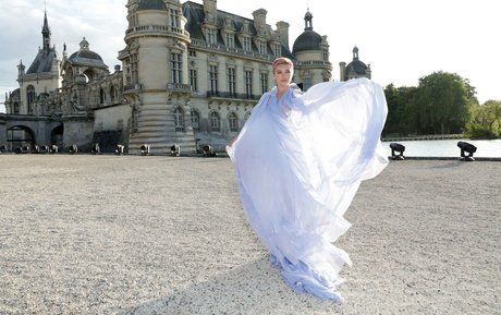 Florence Pugh セクシーなポルノスター ギャラリー