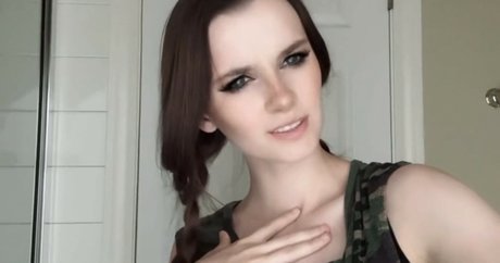 izassassin top profile image