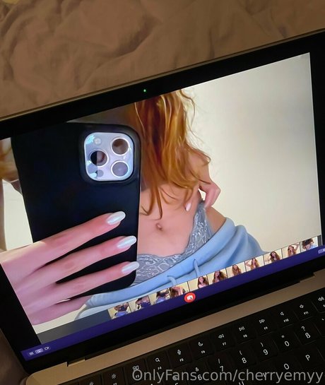 Emily Asmr top profile image