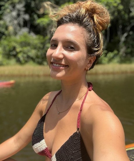Lorena Comparato 裸のモデル 写真