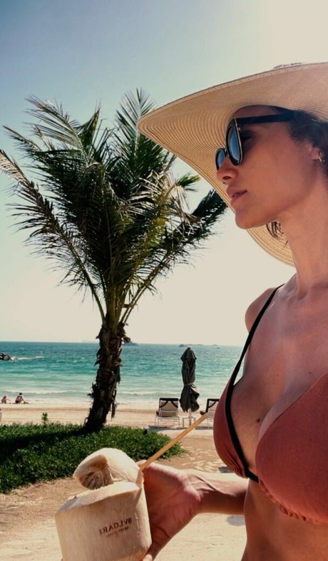 Debora Nascimento ホットなスター 画像