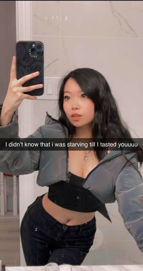 ぽっちゃりアジア人オンリーファンズ ホット 写真