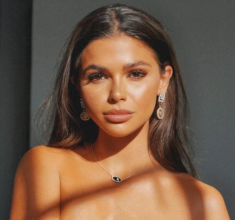 Vicky Palacio セックスモデル 画像