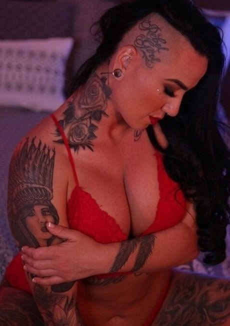 Ashlee Evans Smith 完璧なスター 写真