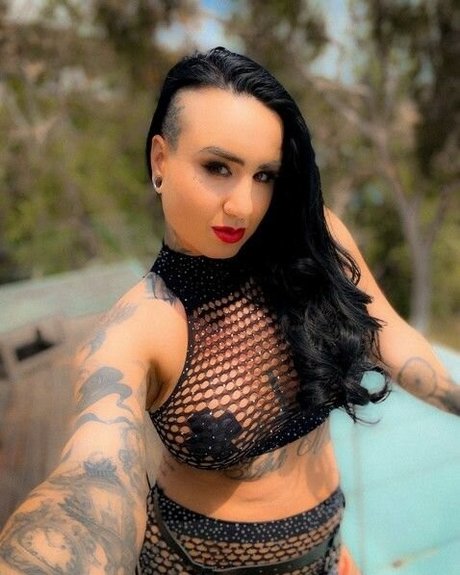 Ashlee Evans Smith 高品質モデル 画像