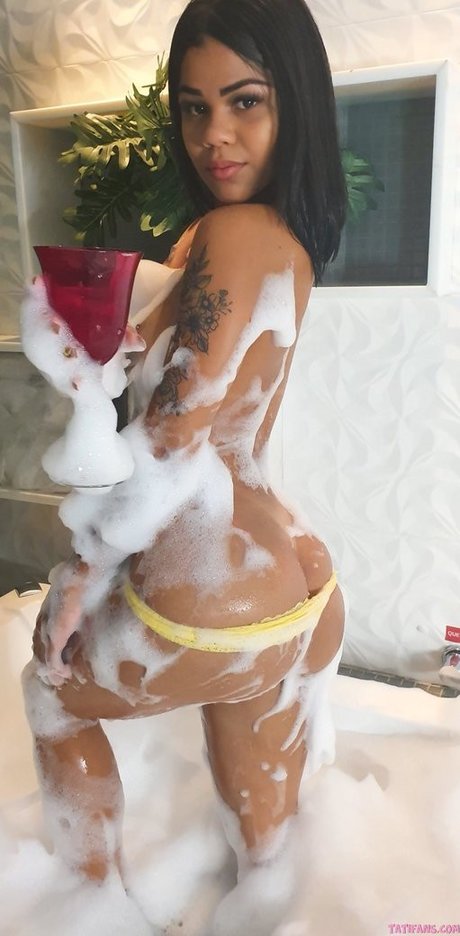 Tati Maya トップモデル 写真