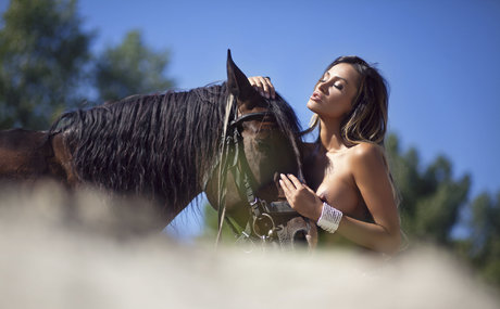 Yevgeniya Pechlaner ポルノスター セックス 写真