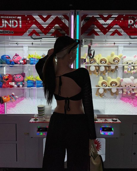 linawinaly ヌードモデル 写真